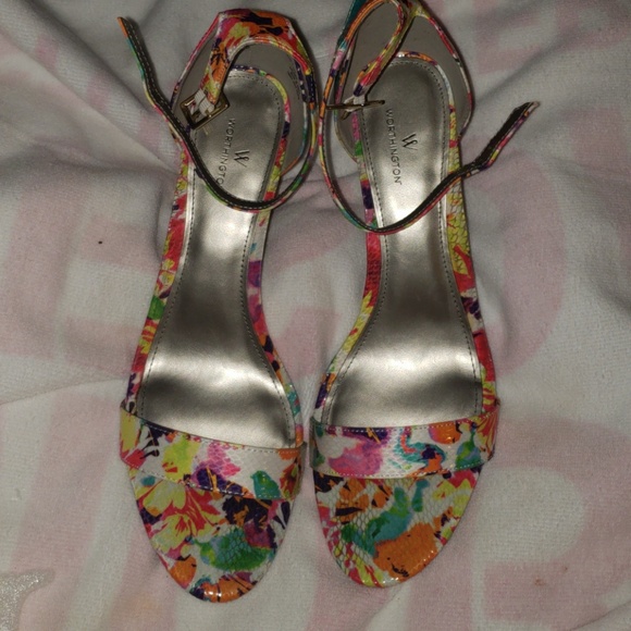 Worthington Women's floral heels - Picture 1 of 5